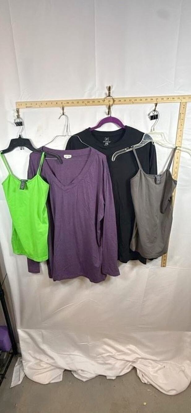 Womens Clothing Lot 4 Pc 3X XL OS George Loanna Cami Tank Tops VNeck Shirts Tee